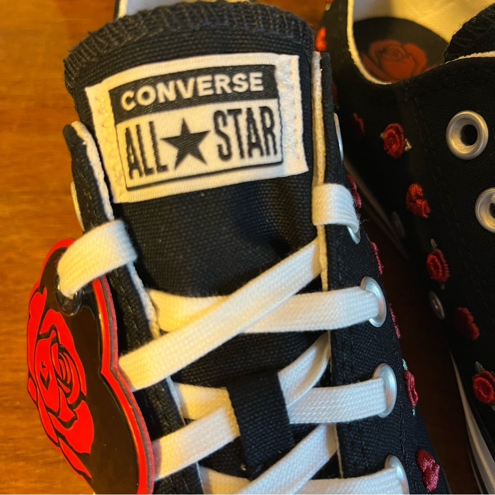 CONVERSE Women’s Chuck Taylor All Star Valentine's Day 2025 Sneakers - Picture 8 of 12